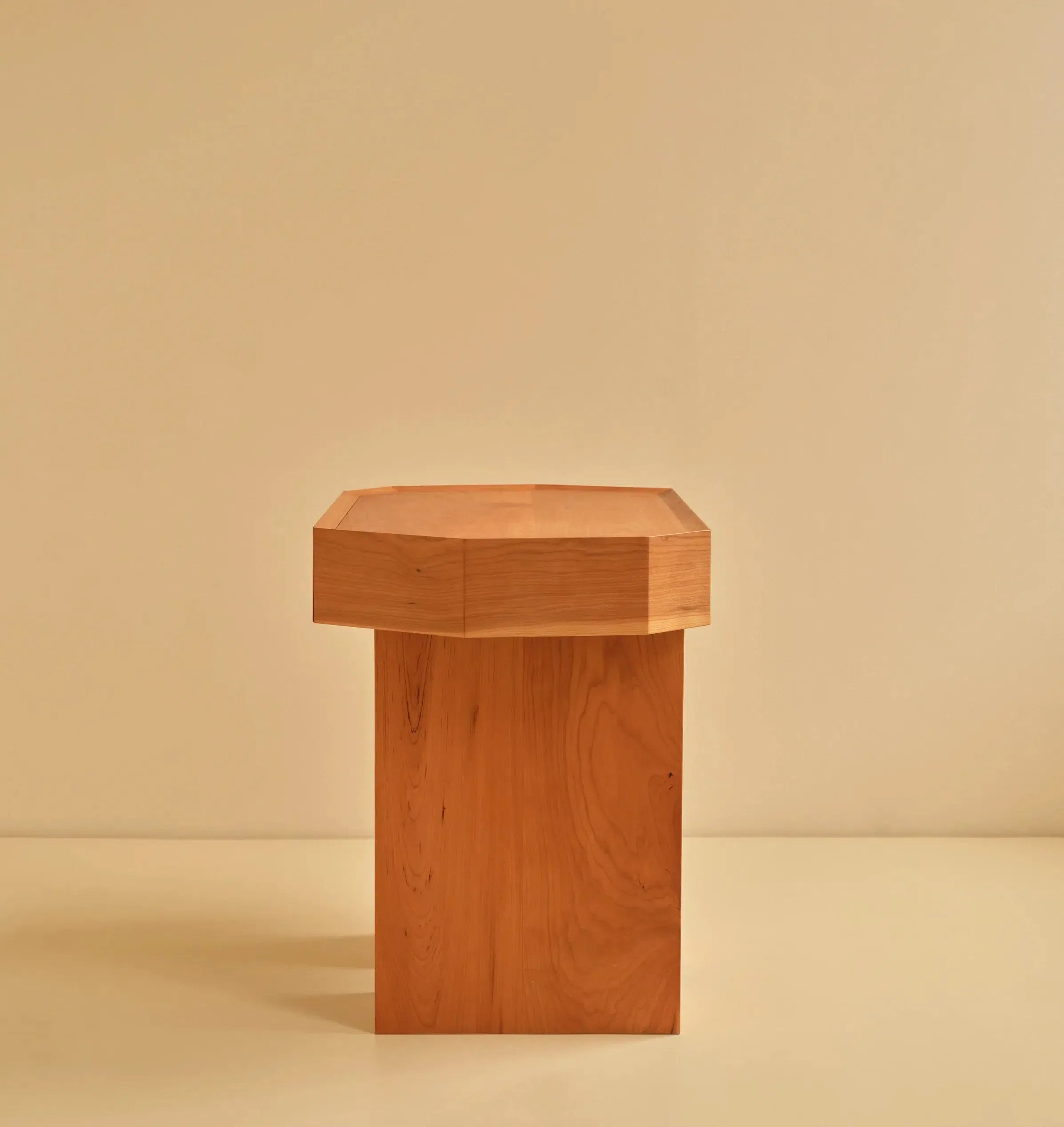 Zach Night Stand