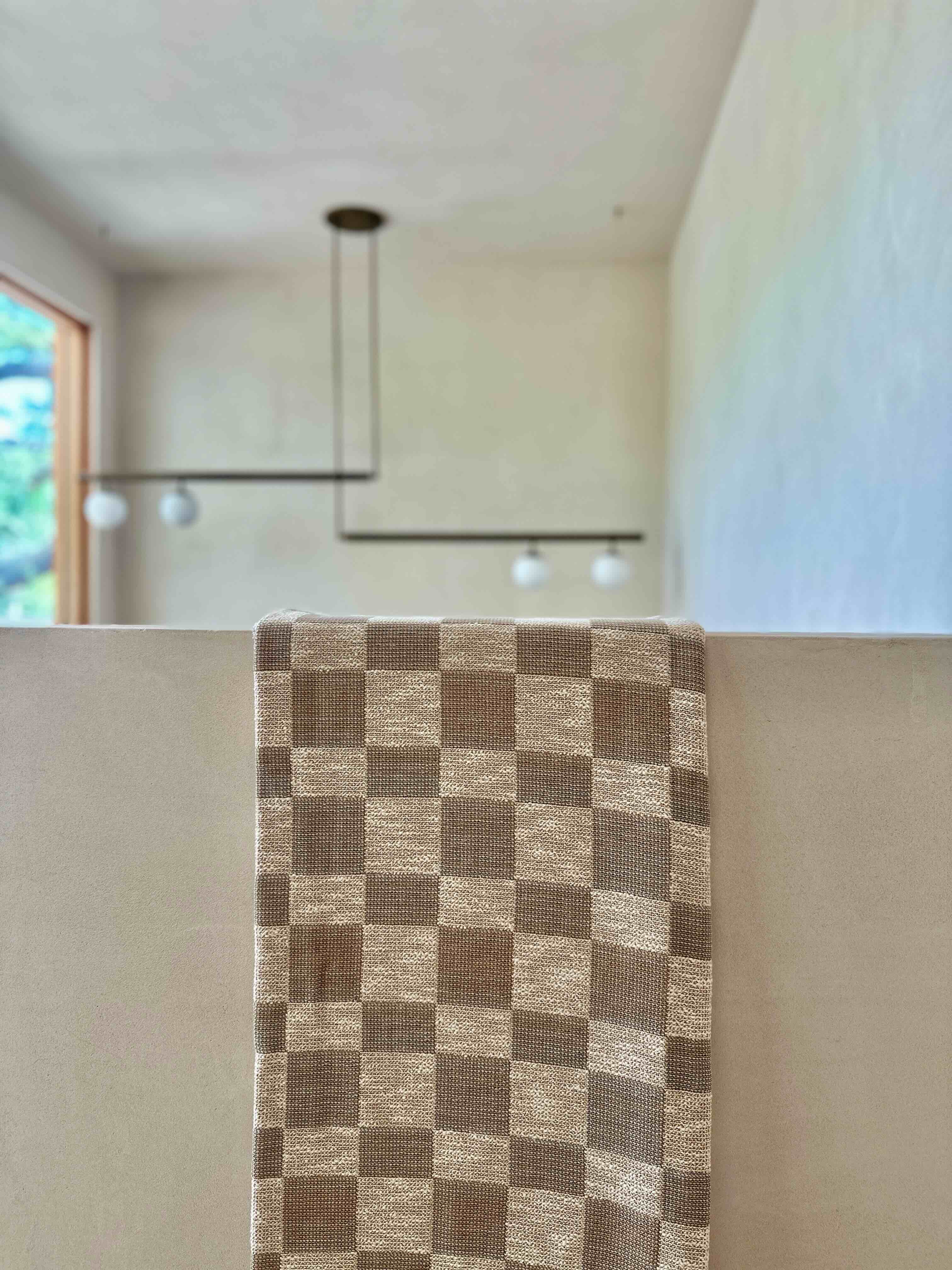 Mariana Throw