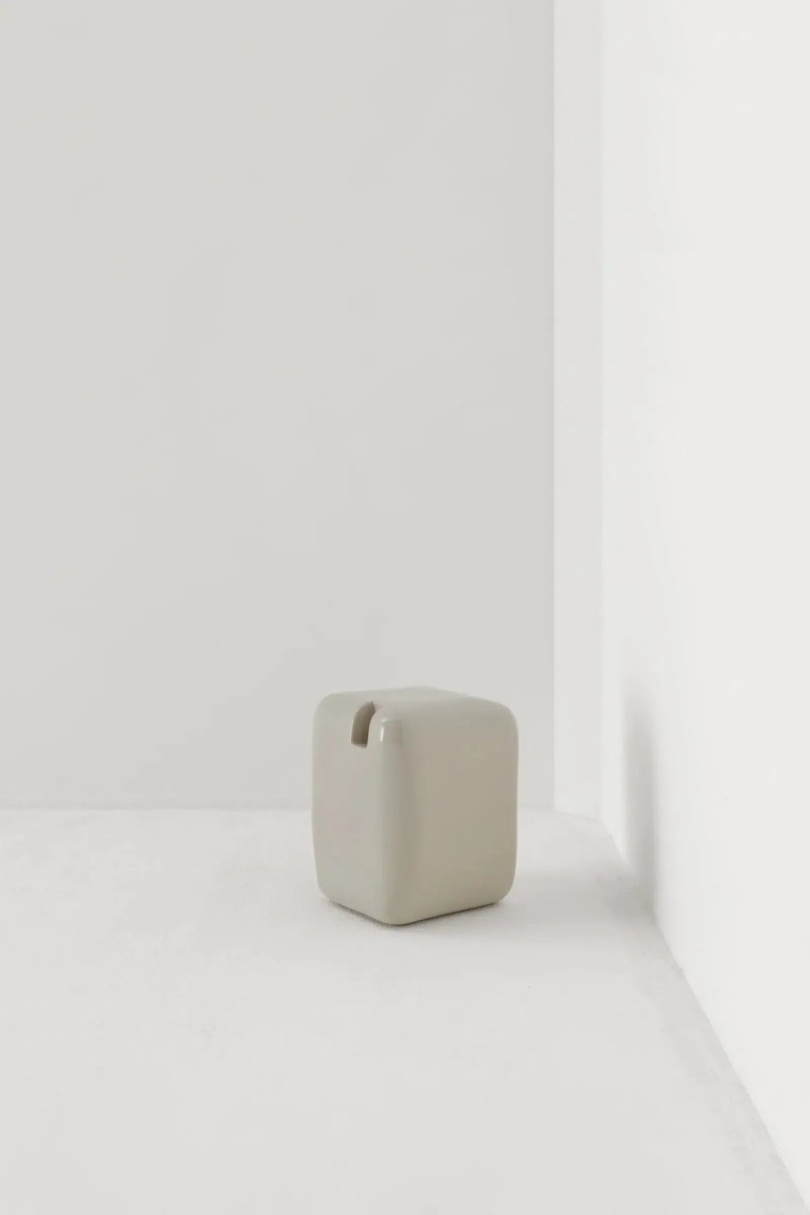 Side Table Faye Toogood.